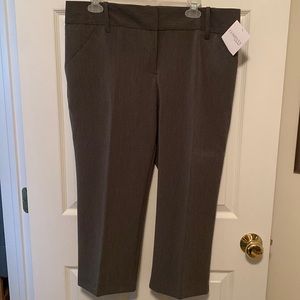 New with Tags Ellen Tracy Cropped Pants